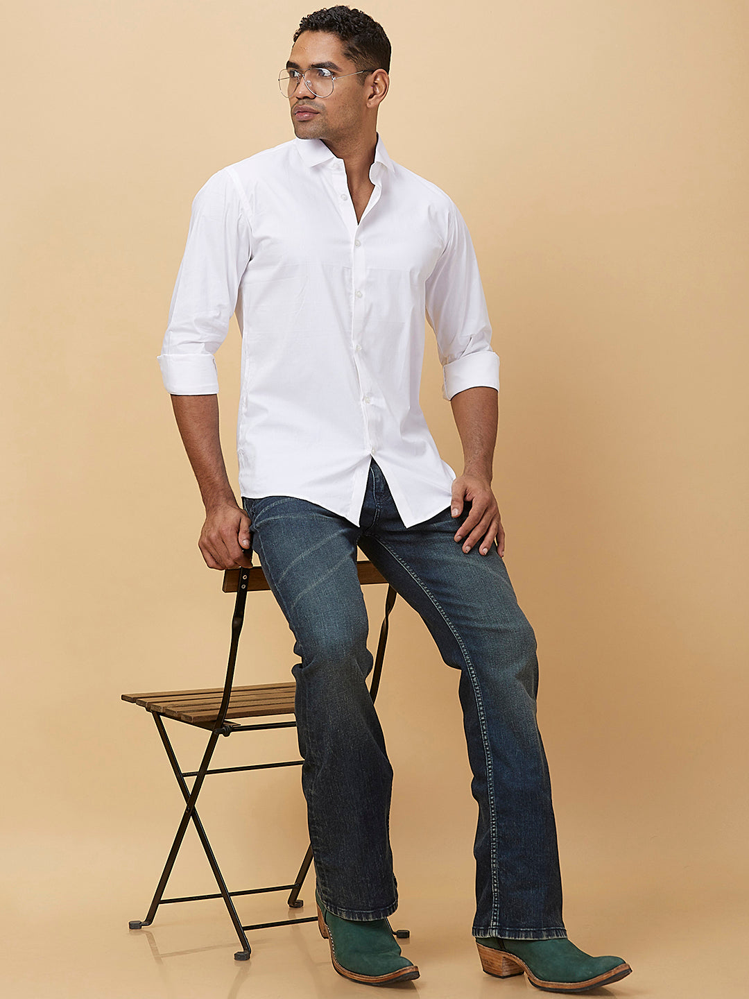 Indigo Blue Boot-cut Jeans and Vintage Tint