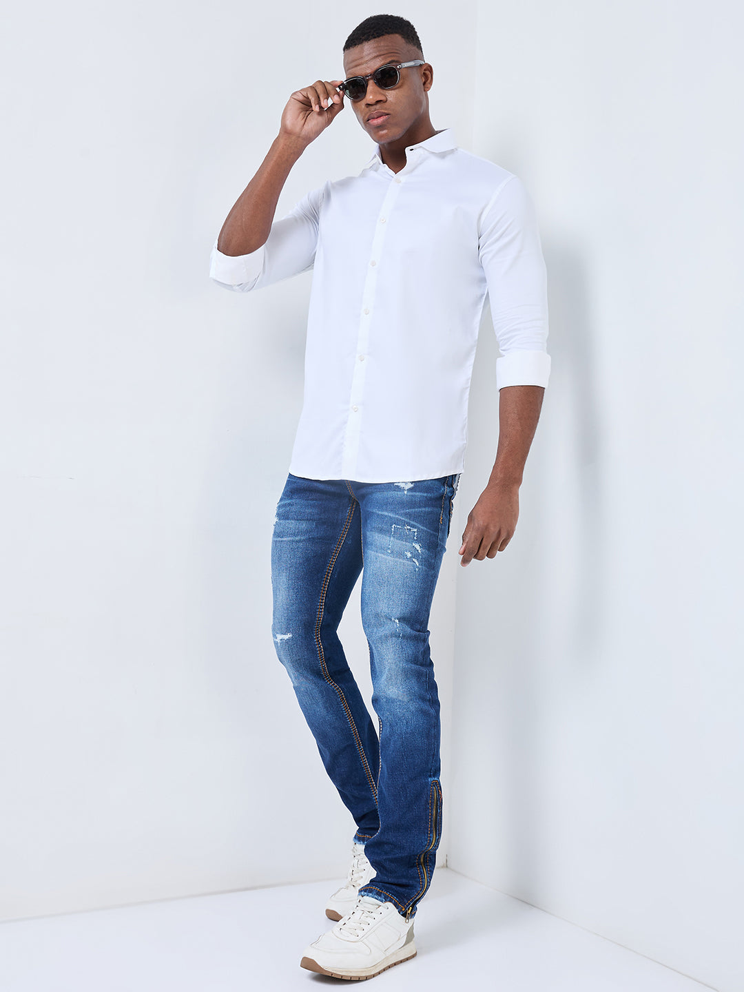 Dynamic Mid-Blue Zip-Convertible Bootcut to Slim Fit Jeans