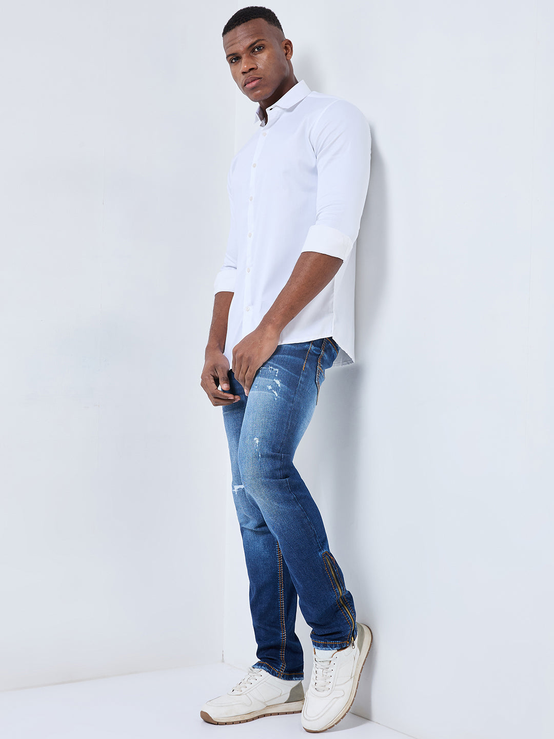 Dynamic Mid-Blue Zip-Convertible Bootcut to Slim Fit Jeans