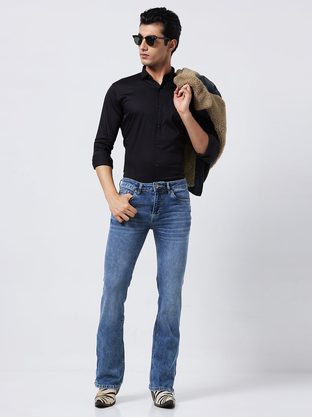 Classic Bootcut Jeans with Zipper Bottom β Crafted for Style and Flexibility