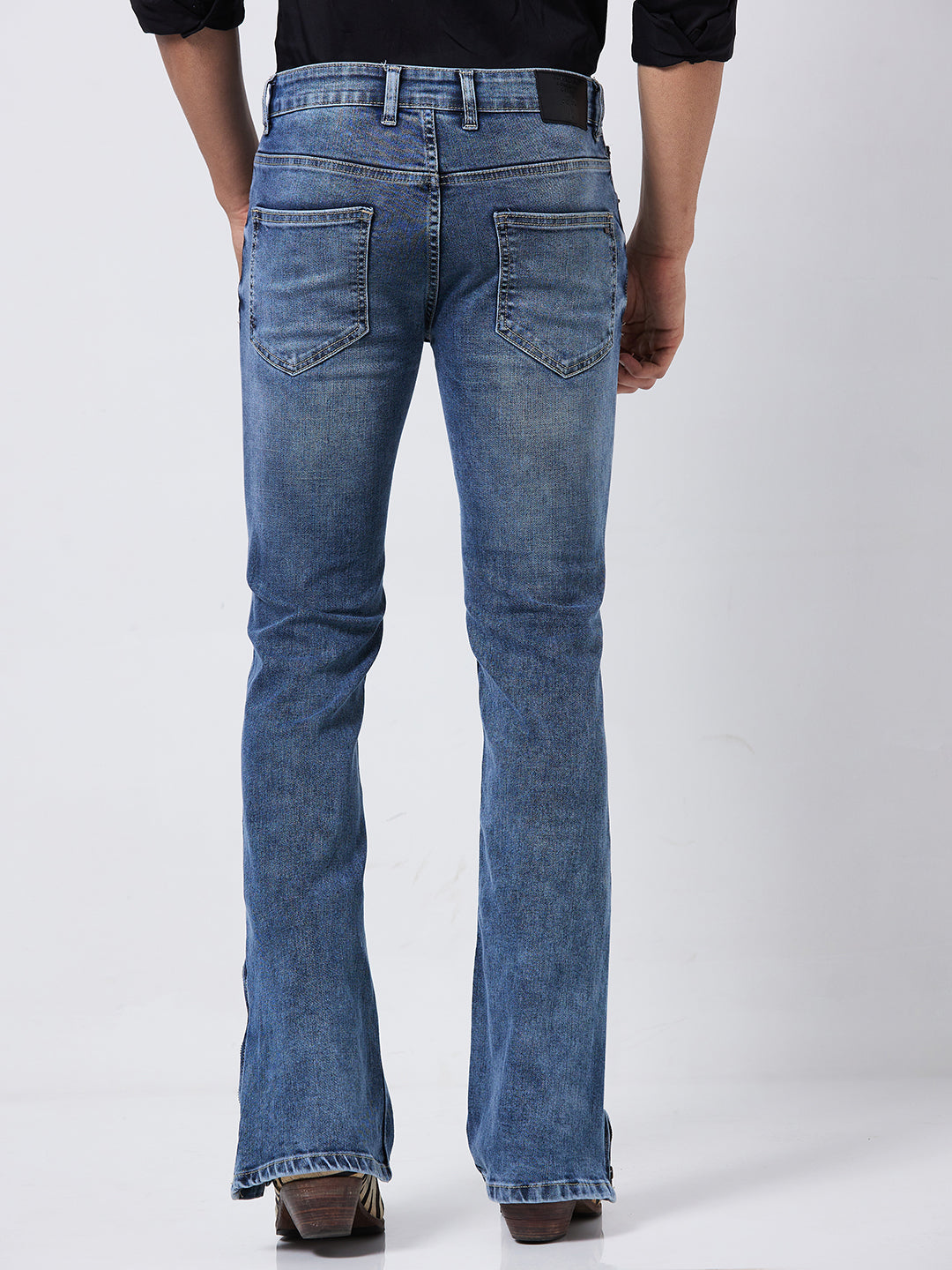 Classic Bootcut Jeans with Zipper Bottom – Crafted for Style and Flexibility